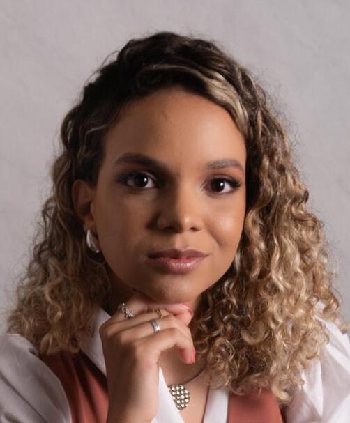 Dra. Ana Cláudia Souza